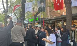 Üniversite öğrencileri Kızılay’da toplandı!
