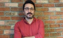 Ümit Alan'dan Anneler Günü Eleştirisi