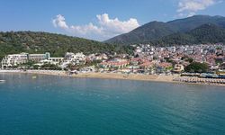 İzmir'in mavi bayraklı plajıyla turistlerin uğrak noktası!