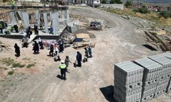 Sivas’ta İmeceyle Cami Yapılıyor: Kadın-Erkek El Ele, Gönül Gönüle