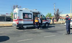 İşçi servis minibüsleri çarpıştı!