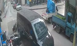 Motosiklet ile minibüs çarpıştı!