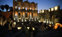 Efes’te Gece Müzeciliği Başladı