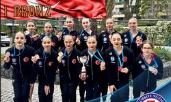 Artistik Yüzmede Tarihi Başarı!