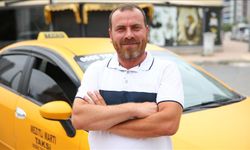 El freni çekilmeyen otomobili taksici durdurdu