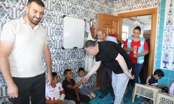 Kur'an kursu öğrencilerine dondurma ikram edildi