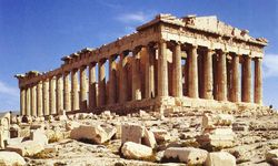 Akropolis ziyarete kapatıldı