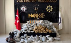 Durdurulan kamyonette 122 kilo yasaklı madde bulundu