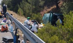 Sivas'ta minibüs devrildi