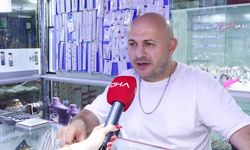 Yoldaki altını bulup, aldı