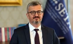 Burhanettin Duran Kimdir?