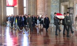 Ankara Barosu’ndan Anıtkabir’e 101. yıl ziyareti