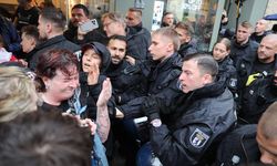 Berlin’de Filistin Destek Eylemine Polis Müdahalesi
