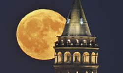 Dolunay, Galata Kulesi İle Görüntülendi