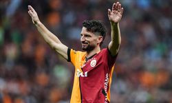 Eski Galatasaraylı Mertens Sahalara Veda Etti