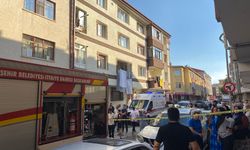 Gölbaşı’nda 3 katlı binanın çatısında yangın