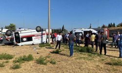 Otomobil ile ambulans çarpıştı: 1 ölü, 6 yaralı