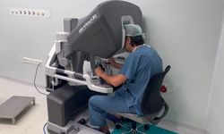 Robotla Ameliyat Edildi, Kanseri Yendi!