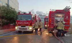 6 katlı iş merkezinde yangın çıktı!