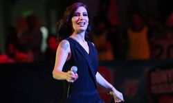 İrem Derici'ye 10 dikiş