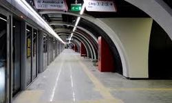 İstanbul Metrosunda Taciz ve Darp!