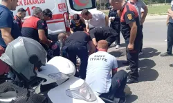 Otomobil motokuryeye çarptı