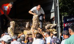 Yenimahalle’de Karpuz ve Patates Dayanışması