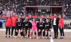 Yüksekovaspor’un başarısı Külliye’de