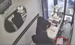 Kuyumcuda Şok Hırsızlık! 3 Kadın 2,5 Kilo Altınla Kaçtı