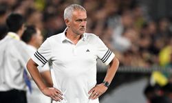 Mourinho, 25 Yıl Sonra Benfica’ya Döndü