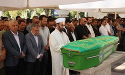 Ünlü yapımcının acı kaybı: Babası İlhan Bozdağ toprağa verildi