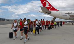 Avrupa İkincisi 12 Dev Adam, Yurda Döndü