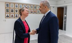 Bakan Fidan, İngiltere Dışişleri Bakanı Cooper İle Görüştü