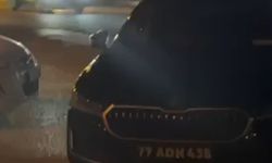 Belediye başkanının aracına çarptılar!