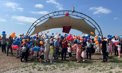 Kanseri yenen Kağan için gökyüzü balonla süslendi