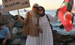 Kuşadası'nda ‘Sumud Filosu'na' destek