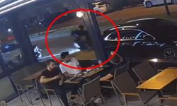 Seyir halindeki motosiklet devrilerek zor durdu