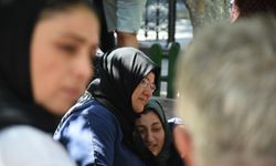 Üzerine koltuk düşen küçük kız yaşamını yitirdi!
