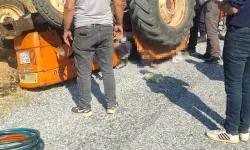 Devrilen traktörün sürücüsü hayatını kaybetti