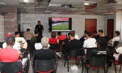 Gençlerbirliği Futbolcularına Güncel Kurallar Eğitimi Verdi