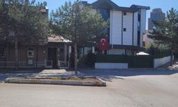 Kılıçdaroğlu'nun Ofisi Kapı Duvar!