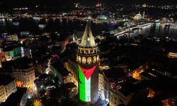 Filistin bayrağı Galata Kulesi'ne  yansıtıldı