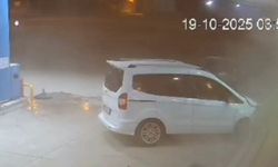 Akaryakıt istasyonuna yanlışlıkla daldı