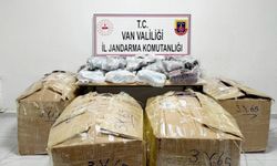 Başkale’de 1 milyon 235 bin liralık kaçak eşya ele geçirildi