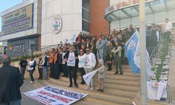 Çiğli Belediyesi'nde memurlar eyleme çıktı!