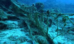 Datça'da deniz dibindeki hayalet ağlar çıkarıldı