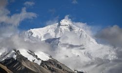 Everest’te Kar Fırtınası: 1 Ölü