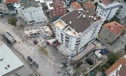 Gebze'de yıkılan binanın yakınındaki 12 bina mühürlendi!