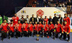 Genç Boksörlerden Tarihi Zafer