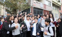 Kağıthane Belediyesi okullara sıcak çorba ikramı yaptı!